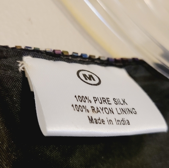 VINTAGE | Women's Black 100% Silk Sequin Short Sleeve Blouse (Size Medium) - Picture 7 of 16